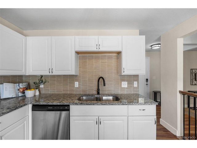 975 E 7th Ave, Broomfield, CO 80020