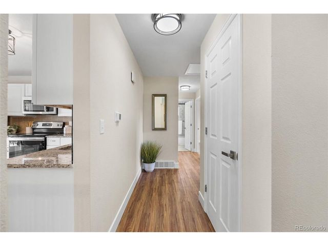975 E 7th Ave, Broomfield, CO 80020