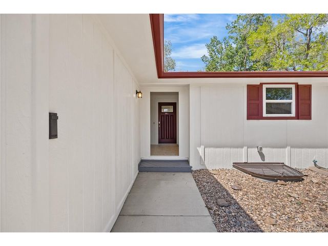 975 E 7th Ave, Broomfield, CO 80020