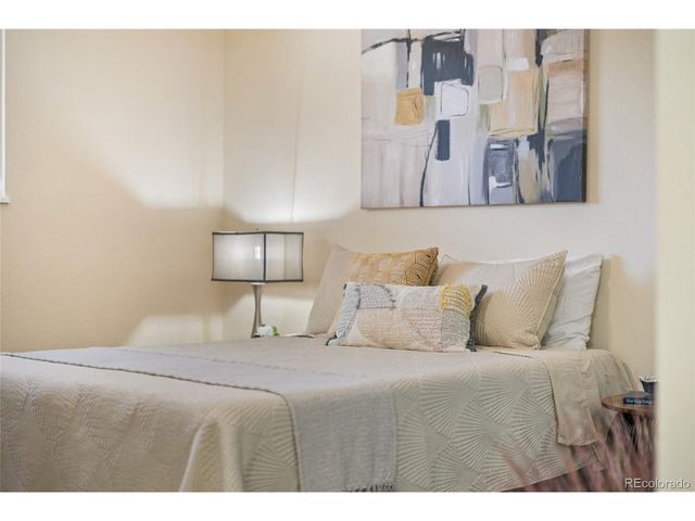 975 E 7th Ave, Broomfield, CO 80020