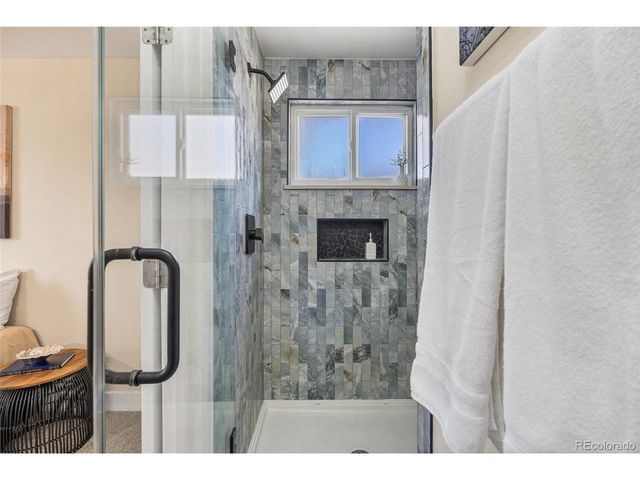 975 E 7th Ave, Broomfield, CO 80020