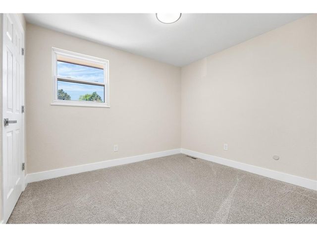 975 E 7th Ave, Broomfield, CO 80020
