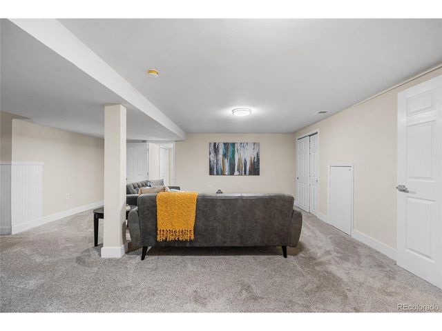 975 E 7th Ave, Broomfield, CO 80020