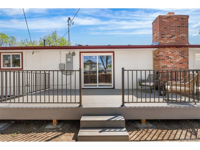975 E 7th Ave, Broomfield, CO 80020