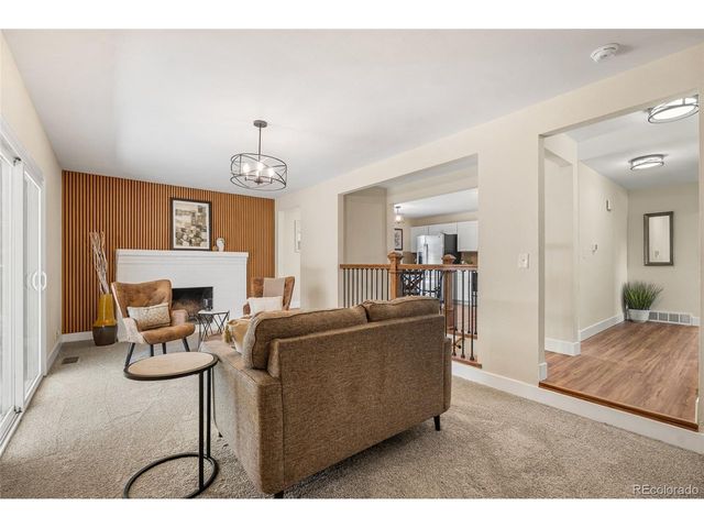 975 E 7th Ave, Broomfield, CO 80020