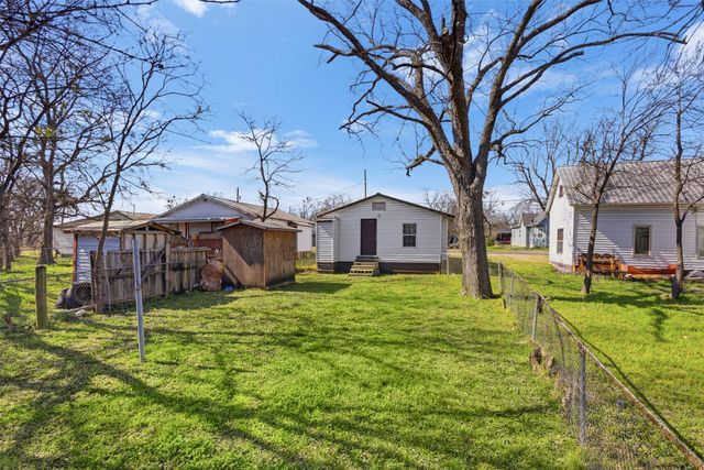 1017 South 15th, Corsicana, TX 75110