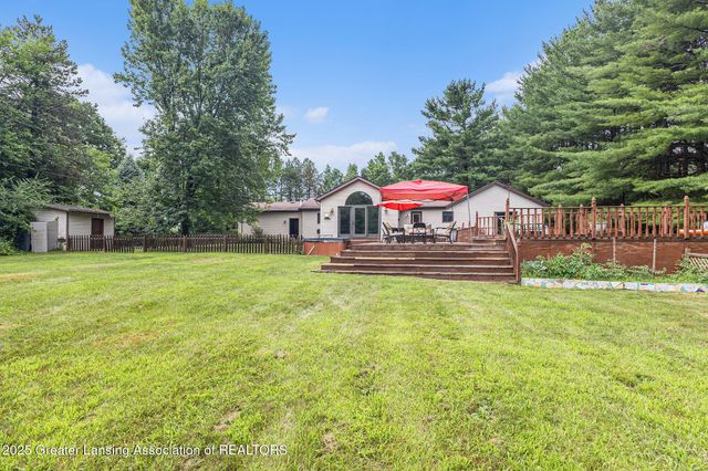 6494 Zimmer Road, Haslett, MI 48840