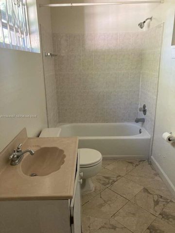 18815 NW 33rd Ct, Miami Gardens, FL 33056