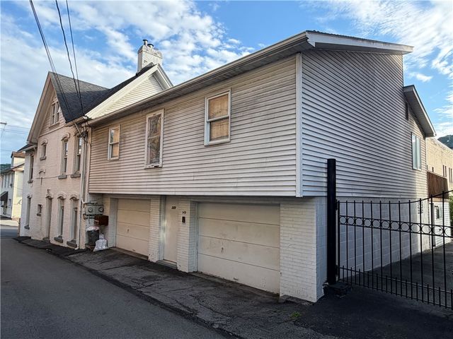 149 Chess, Monongahela, PA 15063