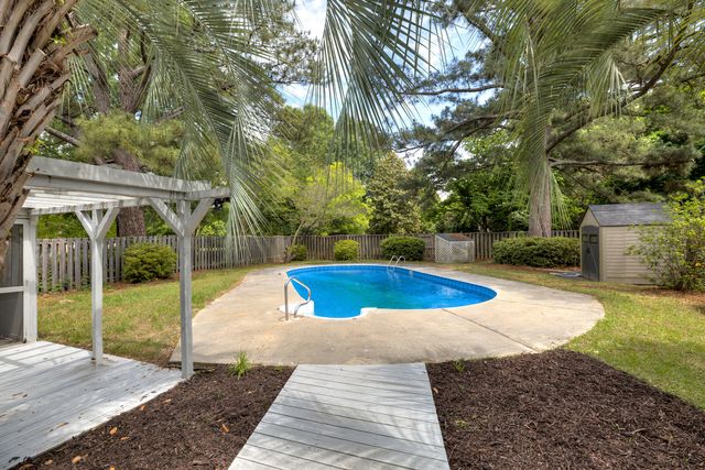2001 Beckwood Road, Sumter, SC 29153