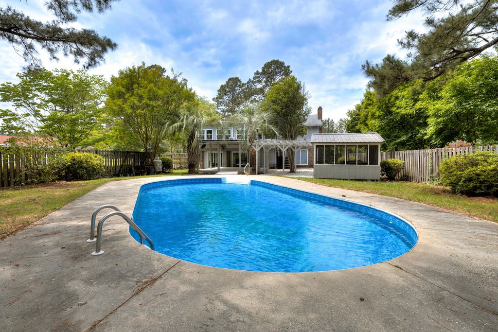 2001 Beckwood Road, Sumter, SC 29153
