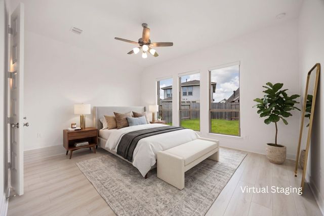 8835 Harbor Pines Drive, Cypress, TX 77433