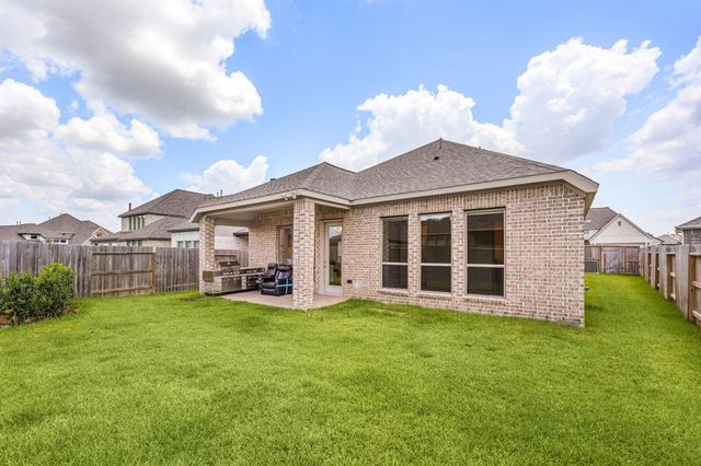 8835 Harbor Pines Drive, Cypress, TX 77433