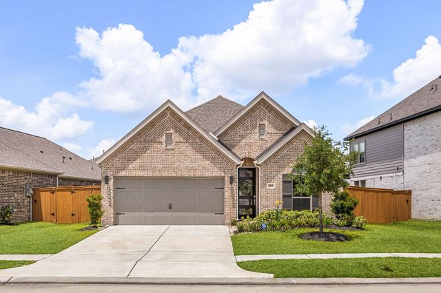 8835 Harbor Pines Drive, Cypress, TX 77433