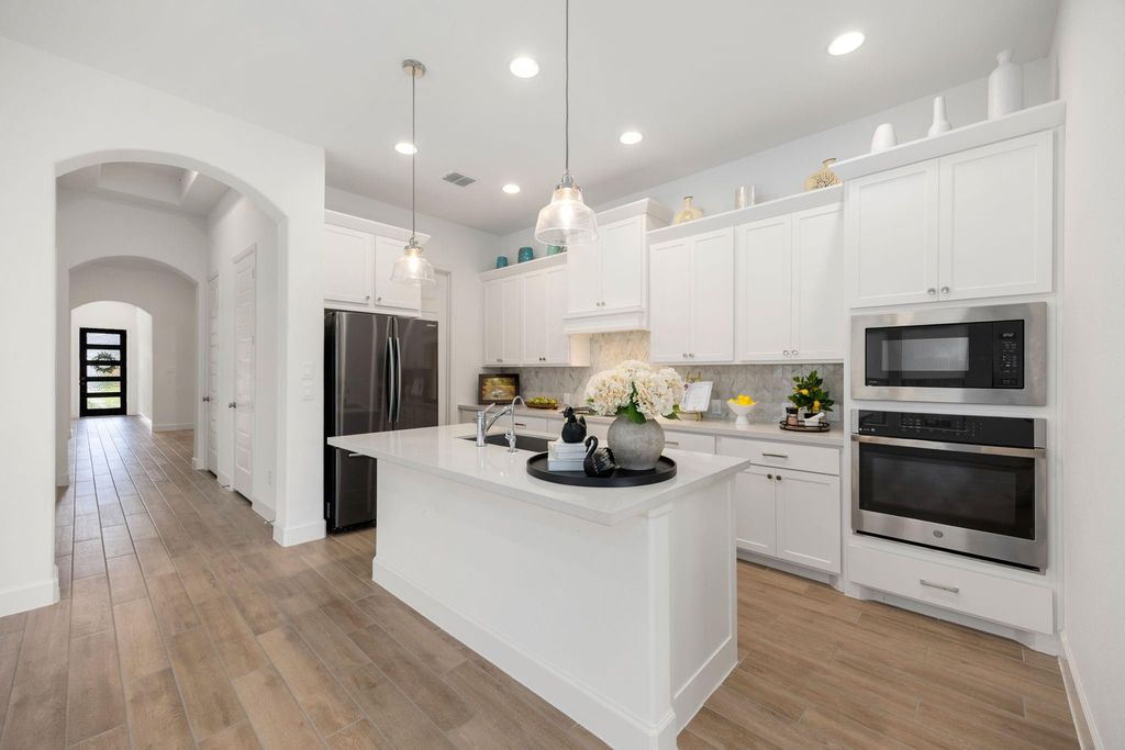 8835 Harbor Pines Drive, Cypress, TX 77433