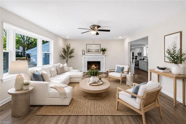 2300 Plantation DR, Virginia Beach, VA 23454