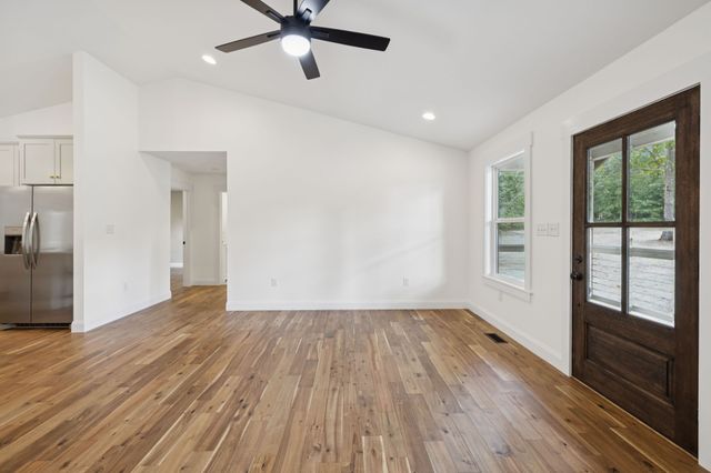 116 Boyd Ln, Hohenwald, TN 38462