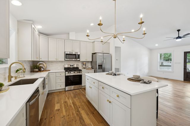 116 Boyd Ln, Hohenwald, TN 38462