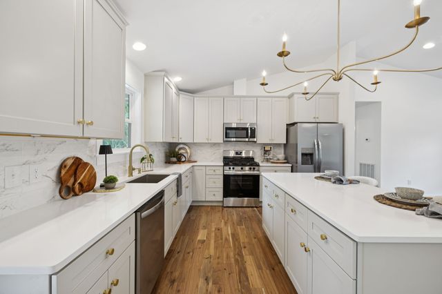 116 Boyd Ln, Hohenwald, TN 38462