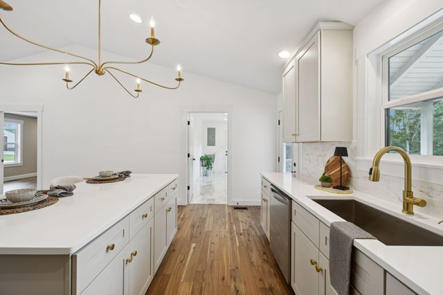 116 Boyd Ln, Hohenwald, TN 38462