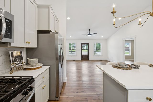 116 Boyd Ln, Hohenwald, TN 38462