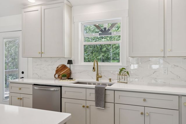 116 Boyd Ln, Hohenwald, TN 38462