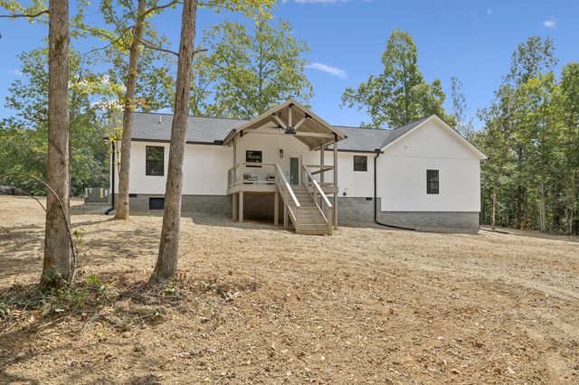 116 Boyd Ln, Hohenwald, TN 38462