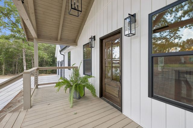 116 Boyd Ln, Hohenwald, TN 38462