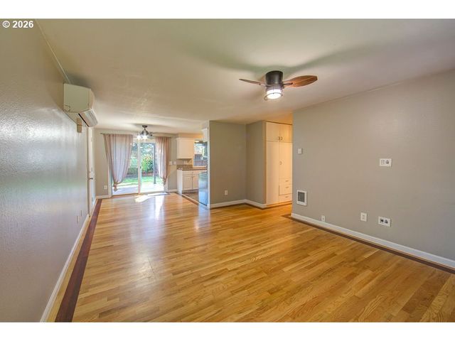 3326 Ne VIEW Ave, Gresham, OR 97030