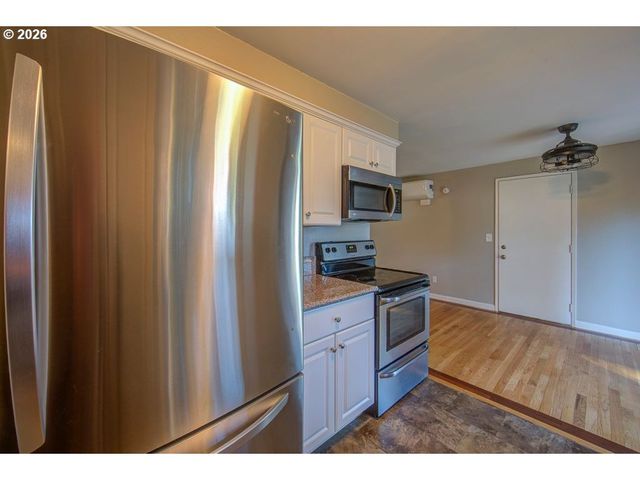 3326 Ne VIEW Ave, Gresham, OR 97030