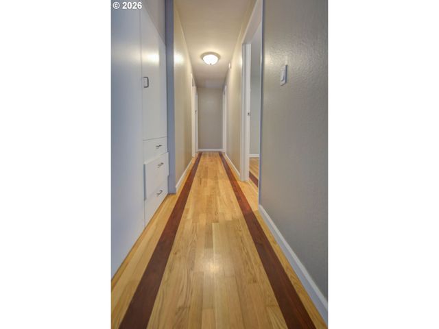 3326 Ne VIEW Ave, Gresham, OR 97030