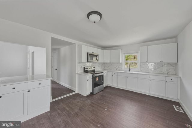 1752 MAIN ST, Port Norris, NJ 08349
