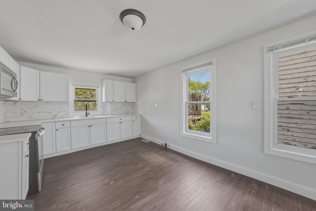 1752 MAIN ST, Port Norris, NJ 08349