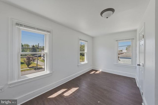 1752 MAIN ST, Port Norris, NJ 08349