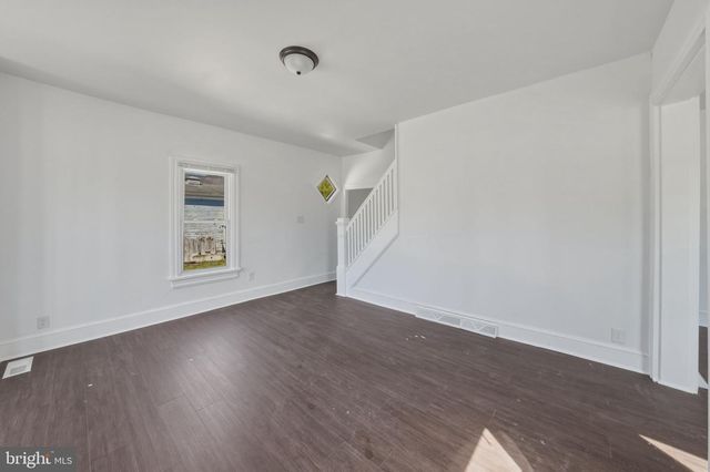 1752 MAIN ST, Port Norris, NJ 08349