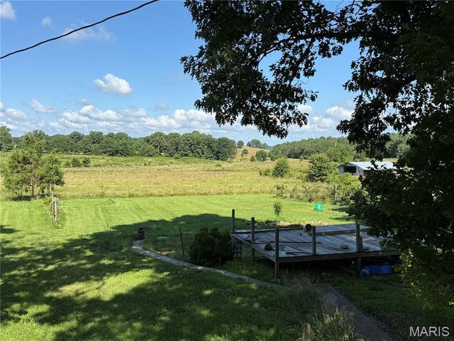 3605 County Road 6760, West Plains, MO 65775