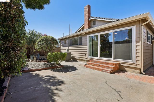 1911 Birch Ave, Antioch, CA 94509
