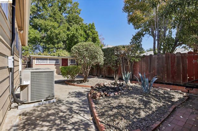 1911 Birch Ave, Antioch, CA 94509