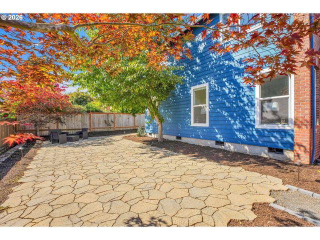 11761 Se CATINA Pl, Happy Valley, OR 97086