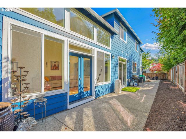 11761 Se CATINA Pl, Happy Valley, OR 97086