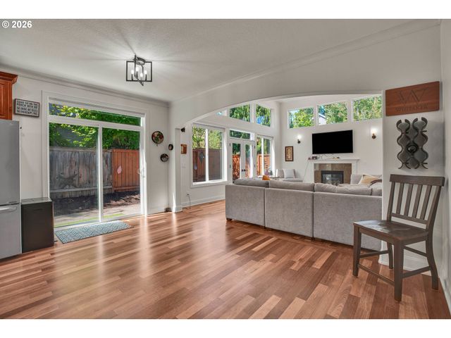 11761 Se CATINA Pl, Happy Valley, OR 97086