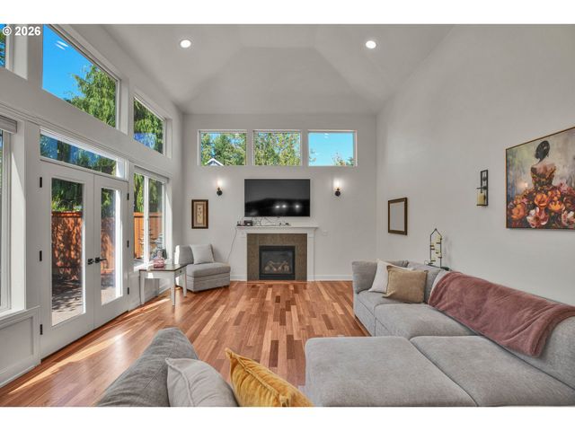 11761 Se CATINA Pl, Happy Valley, OR 97086