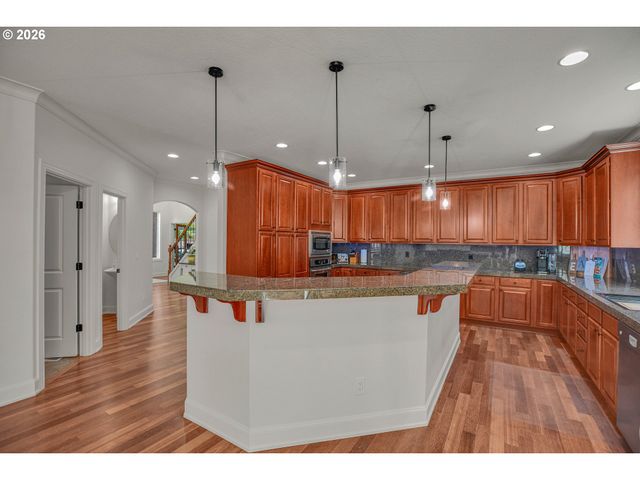 11761 Se CATINA Pl, Happy Valley, OR 97086