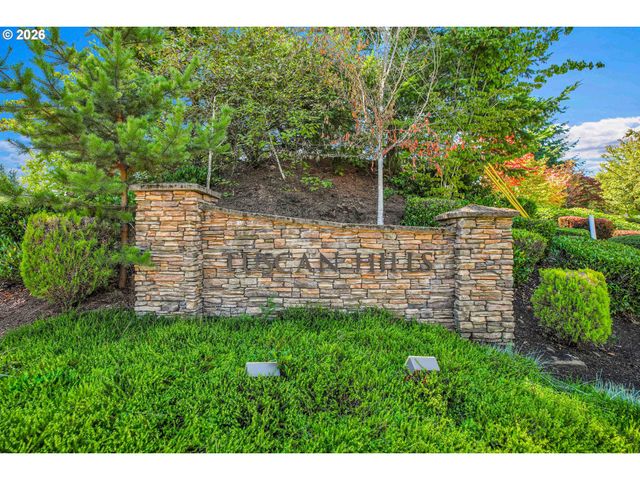 11761 Se CATINA Pl, Happy Valley, OR 97086