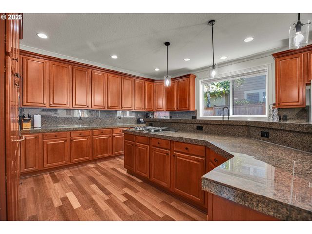 11761 Se CATINA Pl, Happy Valley, OR 97086