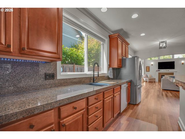 11761 Se CATINA Pl, Happy Valley, OR 97086