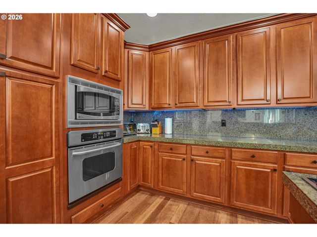 11761 Se CATINA Pl, Happy Valley, OR 97086