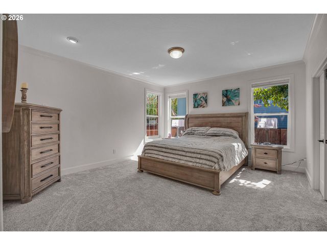 11761 Se CATINA Pl, Happy Valley, OR 97086
