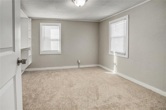 1912 Chelsea Avenue, Kansas City, MO 64127