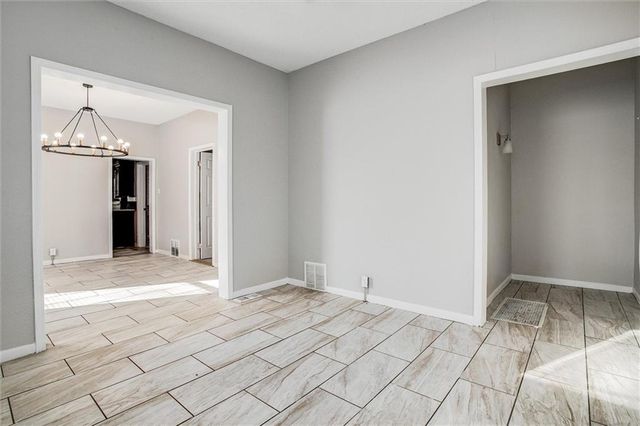 1912 Chelsea Avenue, Kansas City, MO 64127